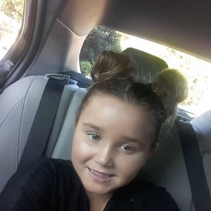 Meet your Posher, Kelsey